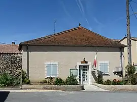 The town hall in Beauronne