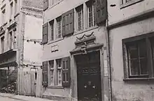 A house front in a row of houses