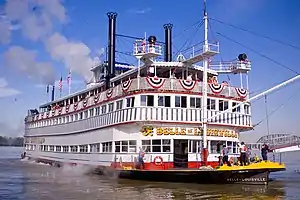 BELLE OF LOUISVILLE (river steamboat)