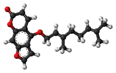 Ball-and-stick model of the bergamottin molecule