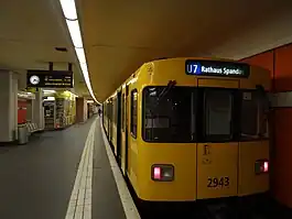 A train at Rudow, the eastern terminus of the U7