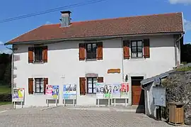 The town hall in Beulotte-Saint-Laurent