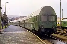 A DR DGBgqe-type control car from a 1971 five-unit Doppelstockgliederzug rake at Rochlitz (1993)