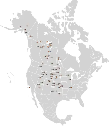 Distribution of public herds of plains bison and of free-ranging or captive breeding wood bison in North America as of 2003.  Wood bison  Plains bison