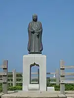 Bronze statue of Youjuin in Cape Hachiman.