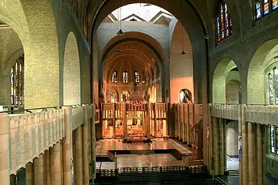 Central nave