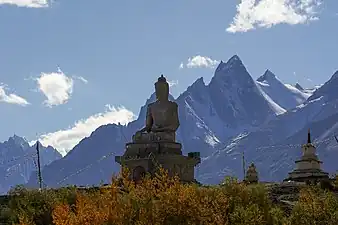 Buddha statue near Karsha