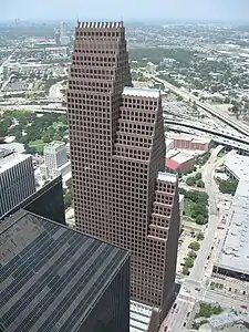 Bank of America Center in Houston, Texas by Philip Johnson (1983)