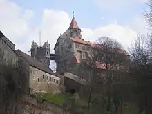 Pernštejn Castle as Drakula's  home