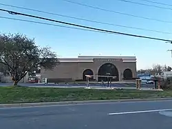 Office building along Route 29 in Idylwood