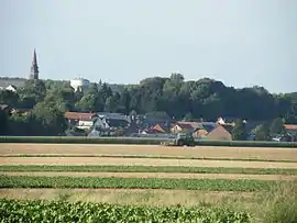 View of Metz-en-Couture from the fields