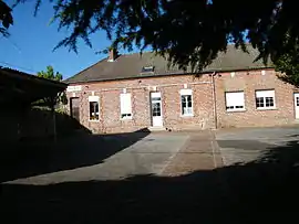 The town hall in Carrépuis