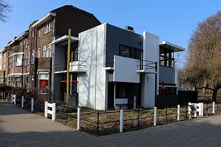 De Stijl – Rietveld Schröder House in Utrecht, Netherlands, by Gerrit Rietveld (1924)