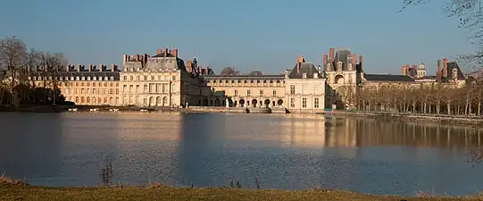 View from the South across the Carp Pond. The State Pavilion (1750-1754) is to the left; The Courtyard of the Fountain is in the center, the Oval Courtyard (1601-1606) and early palace buildings are to the right