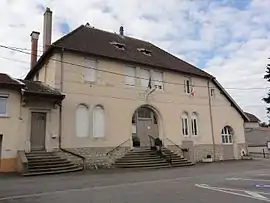 The town hall in Chanteheux