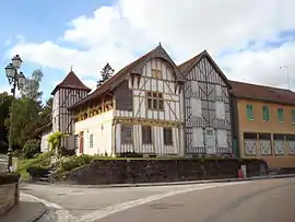 Houses in Chavanges