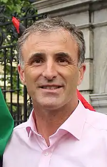 Chris Andrews 2014 (cropped).jpg