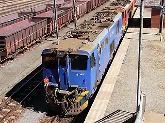 No. 18-349 (E1679) in Spoornet blue livery with outline numbers at Warrenton, 2 May 2013