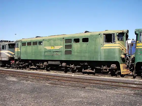 Left side of no. E259, with its no. 2 end at right, Bloemfontein, 18 September 2015