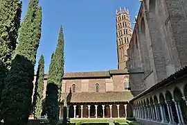 Cloister (14th c.) and bell tower (1298) of the Jacobins