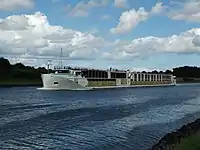 Crystal Bach in Kiel Canal I