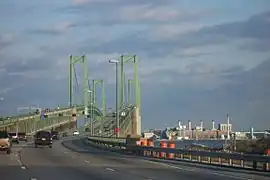 Delaware Memorial Bridge, approaching from the Delaware side, 2005