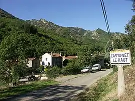 The road into Castanet-le-Haut