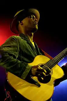 Eric Bibb in concert