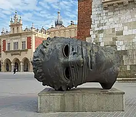 Eros Bendato (Eros Bound) (bronze), 1999, exhibition in Kraków, Poland, 2003