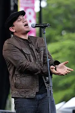 Padi's vocalist, Fadly during Pesta Malam Indonesia 3 Concert in 2009.