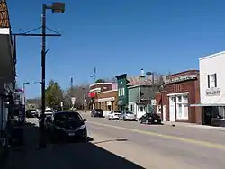 Downtown, facing west on Lincoln Ave.