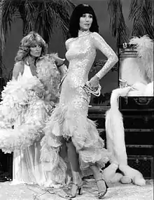 Farrah Fawcett and Cher in 1976. From the 1960s up to the 1980s, women aimed to look skinny. Tanned skin also became popular.