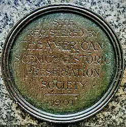 Badge on front of the Fort Washington stele