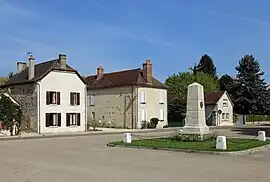 The church square in Fouchères