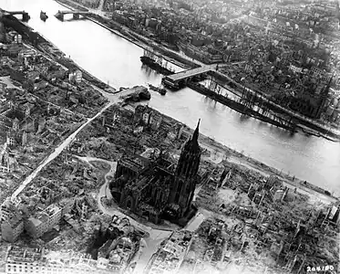 Aerial view of the Altstadt from the north in March 1945