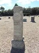 Grave of Emitt Marlow (1900–1919).