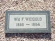 Grave of William F. Weigold (1886–1954).