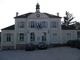 The town hall in Gouvernes