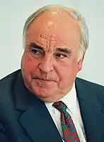 Helmut_Kohl_(1996)_cropped_(2).jpg