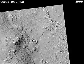 Henry Crater Mound, as seen by HiRISE.  The scale bar is 500 meters long.