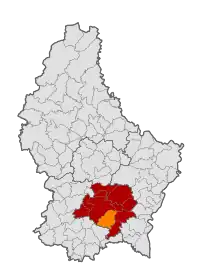 Map of Luxembourg with Hesperange highlighted in orange, and the canton in dark red