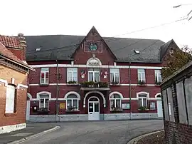 The town hall in Honnecourt-sur-Escaut