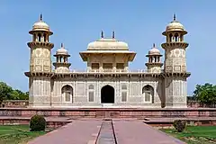 Pachin Kari or Pietra Dura on Tomb of I'timād-ud-Daulah