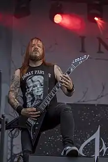 Liimatainen performing with Insomnium at John Smith Rock Festival 2019