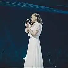 Iselin performing in 2019