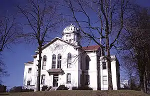 Jackson County courthouse in Jefferson