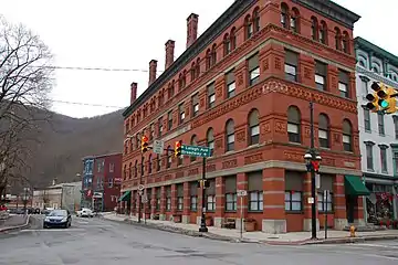 Lehigh Coal & Navigation Building, designed by architect Addison Hutton Intersection of Broadway and Lehigh Avenue