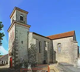 The church in Jours-lès-Baigneux