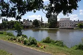 La Suze seen from the towpath