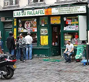 L'As du Fallafel, a popular Kosher restaurant at 32-34 Rue des Rosiers